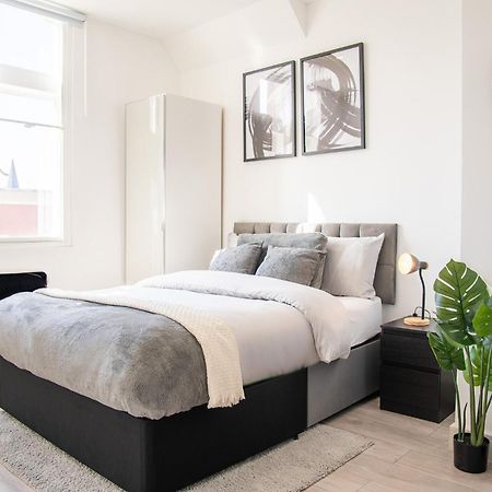 Luxury Studio Apartment In Sutton, London Sutton  Buitenkant foto